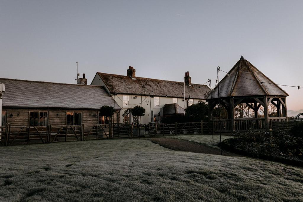 The Ferry House Bed and Breakfast Eastchurch Exterior foto